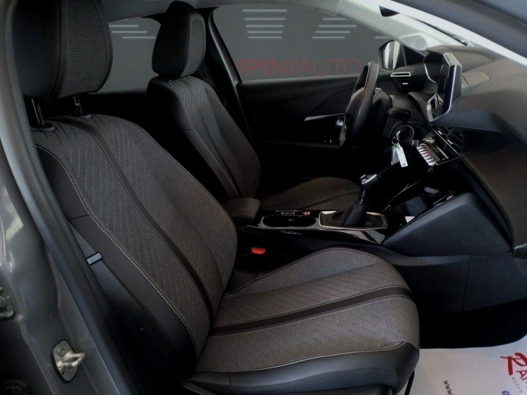 PEUGEOT 208 PureTech 100 Cv 5 porte Allure Km 14.000 - 20