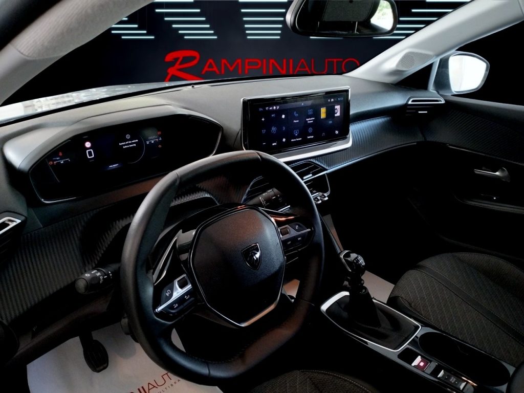 PEUGEOT 208 PureTech 100 Cv 5 porte Allure Km 17.000 - 14