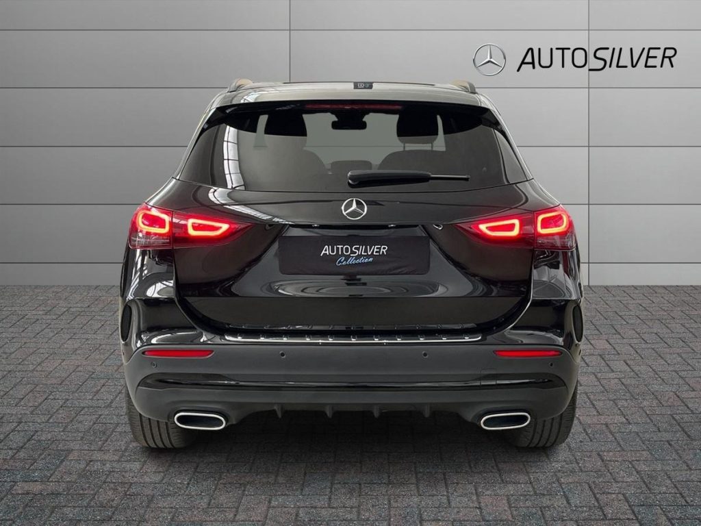 MERCEDES-BENZ GLA 200 d Automatic Premium - 4