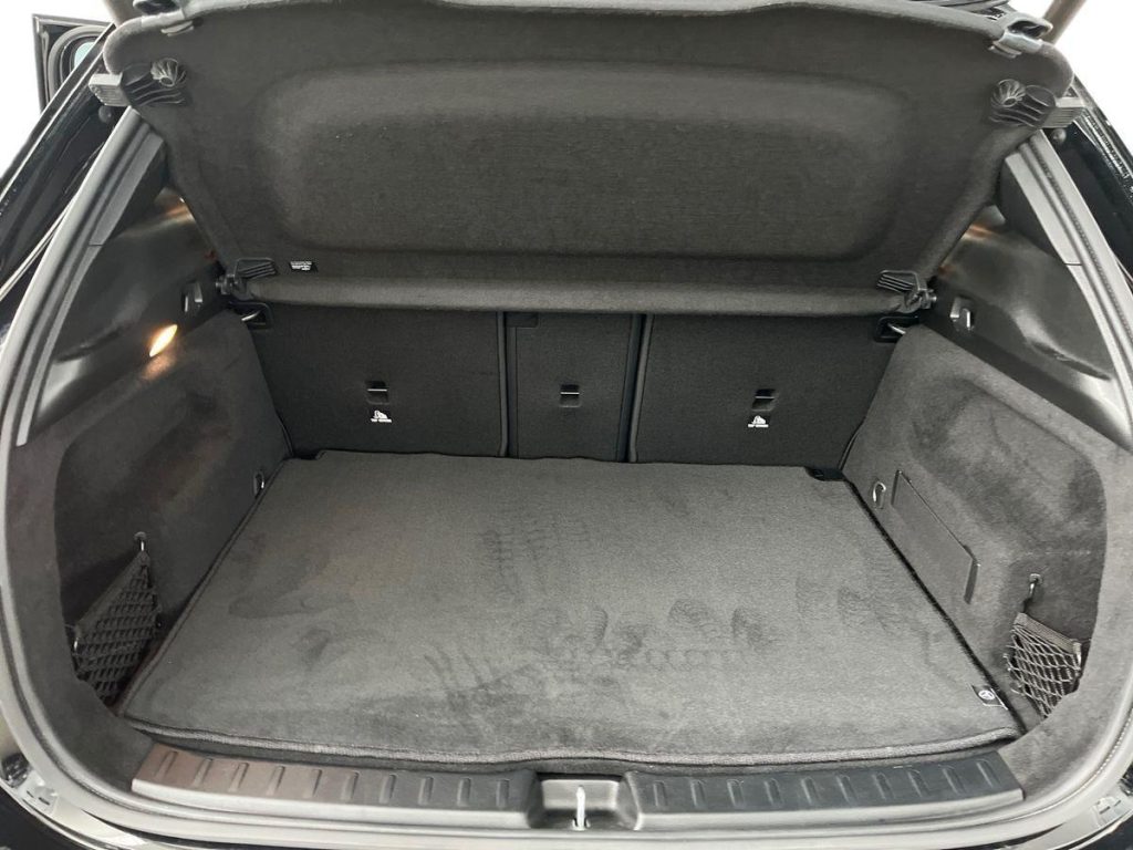 MERCEDES-BENZ GLA 200 d Automatic Premium - 13