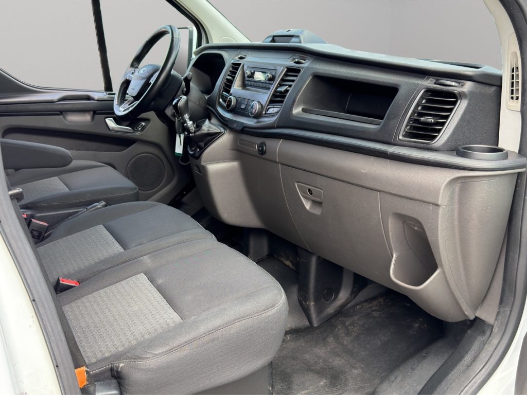 FORD Transit Custom L1H1 2.0 130 CV - 9
