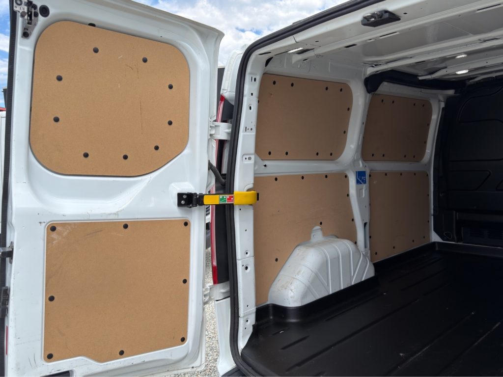 FORD Transit Custom L1H1 2.0 130 CV - 17