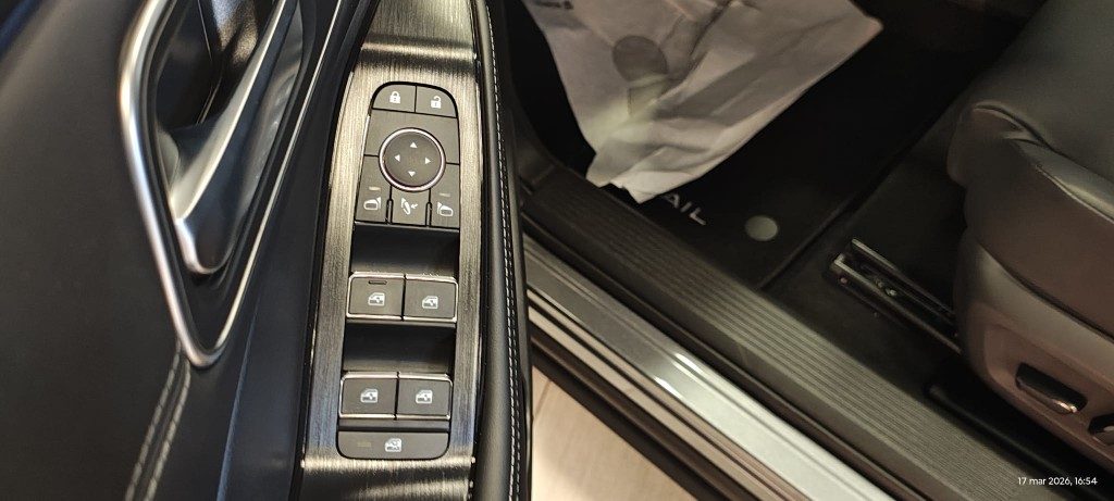 NISSAN X-Trail Mild Hybrid 2WD 5 posti Tekna - 11