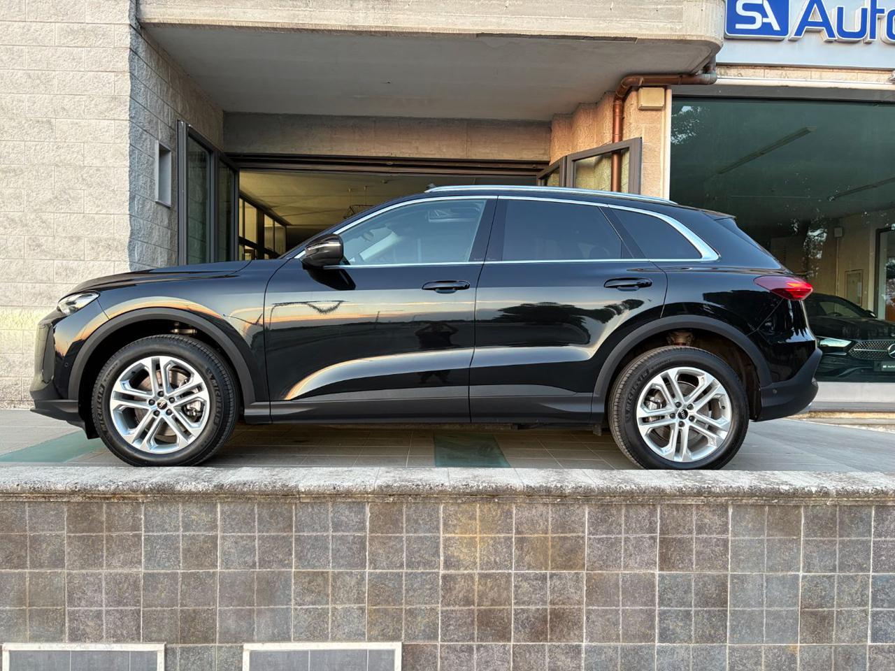 AUDI Q5 40 TDI 204 CV quattro S tronic Business Advanced - 8
