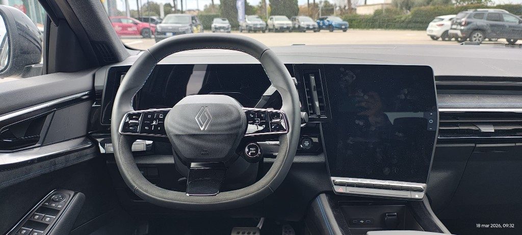 RENAULT Austral Austral Full Hybrid E-Tech 200 CV Iconic Esprit Al - 17