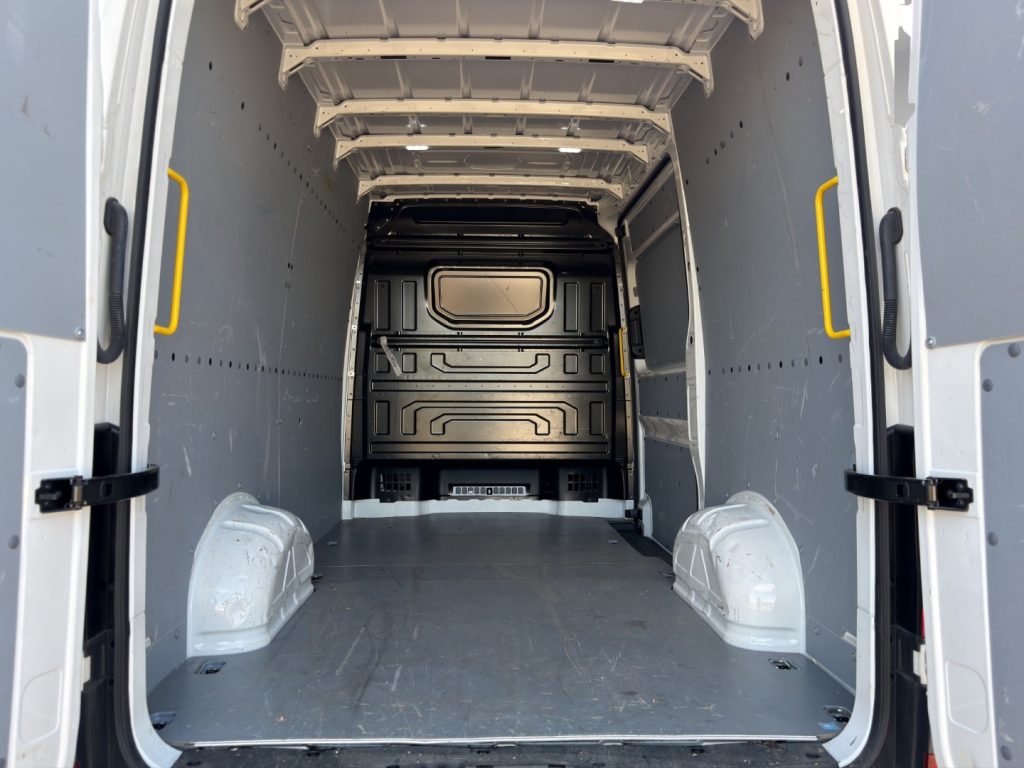 VOLKSWAGEN Crafter 2.0TDI 140CV L3H3 - 15