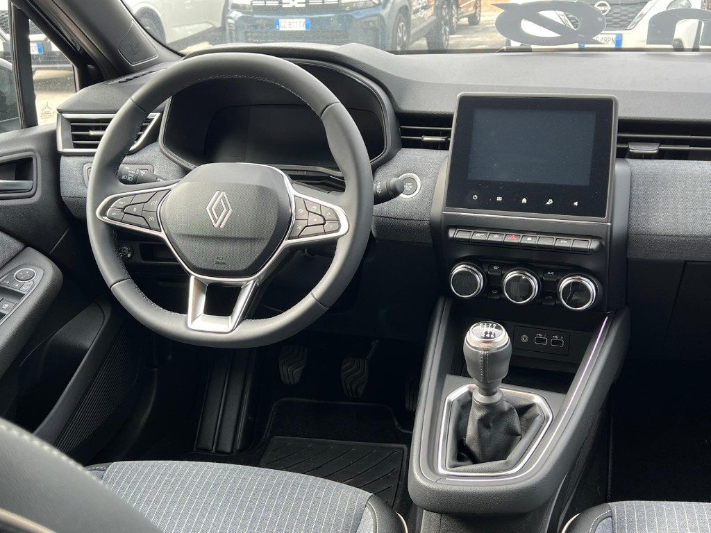 RENAULT Clio ECO-G 100 CV 5 porte Techno - 11