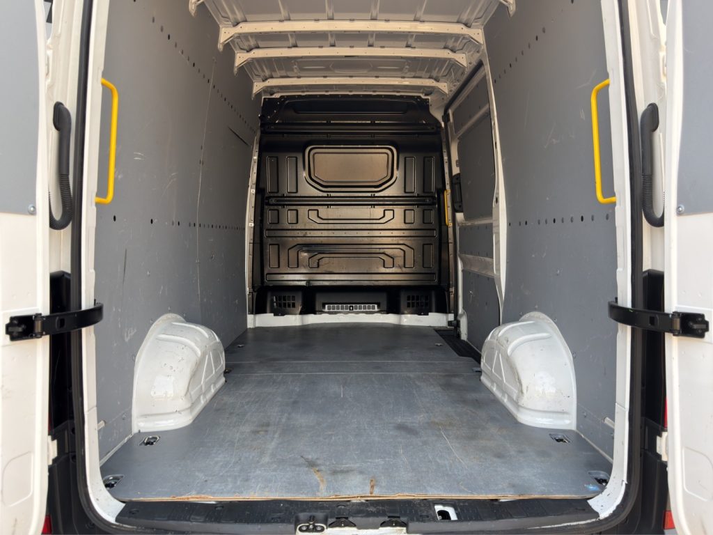 VOLKSWAGEN Crafter L3H3 2.0TDI 140CV - 15