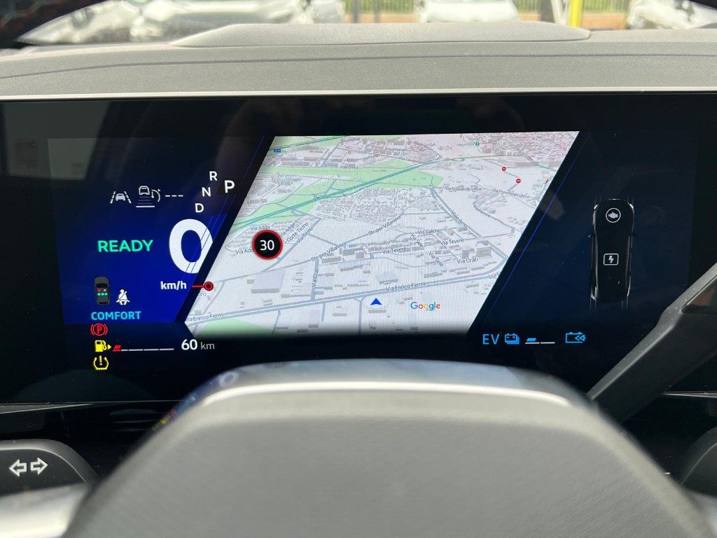RENAULT Rafale Full Hybrid E-Tech 200 CV Esprit Alpine - 24