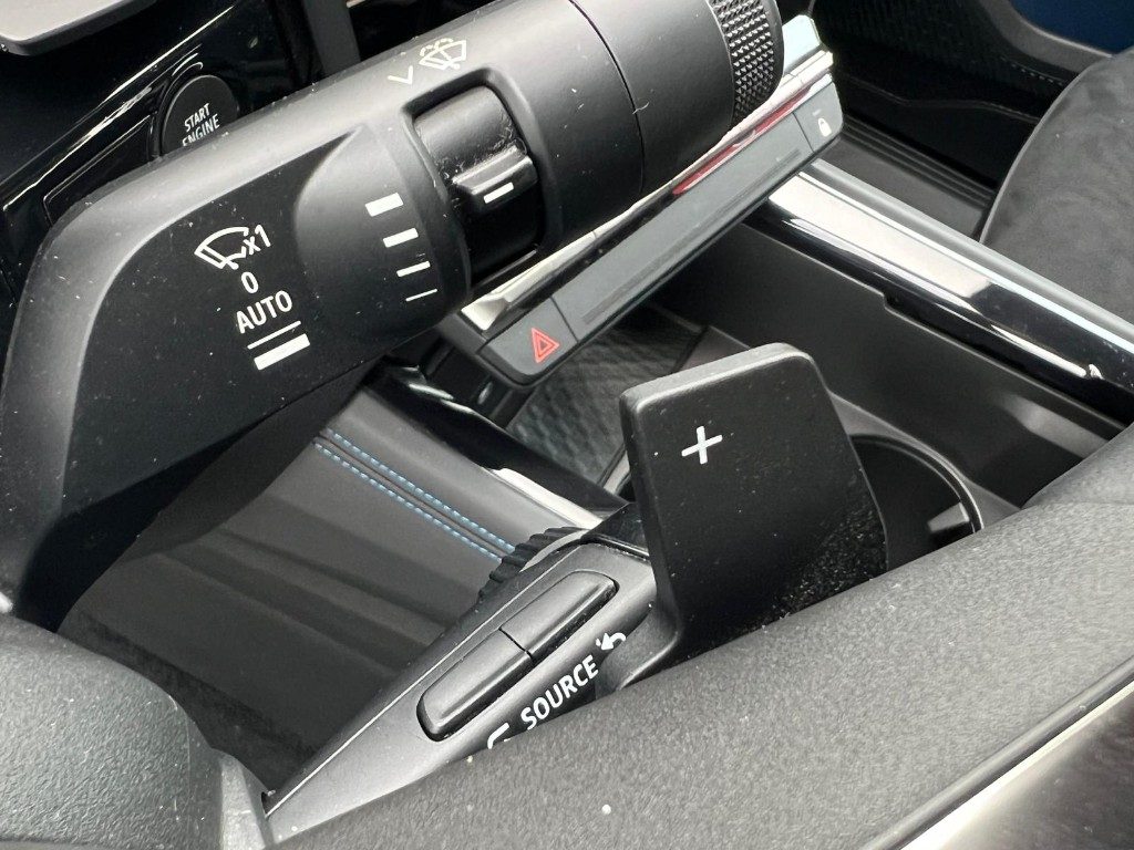 RENAULT Rafale Full Hybrid E-Tech 200 CV Esprit Alpine - 25