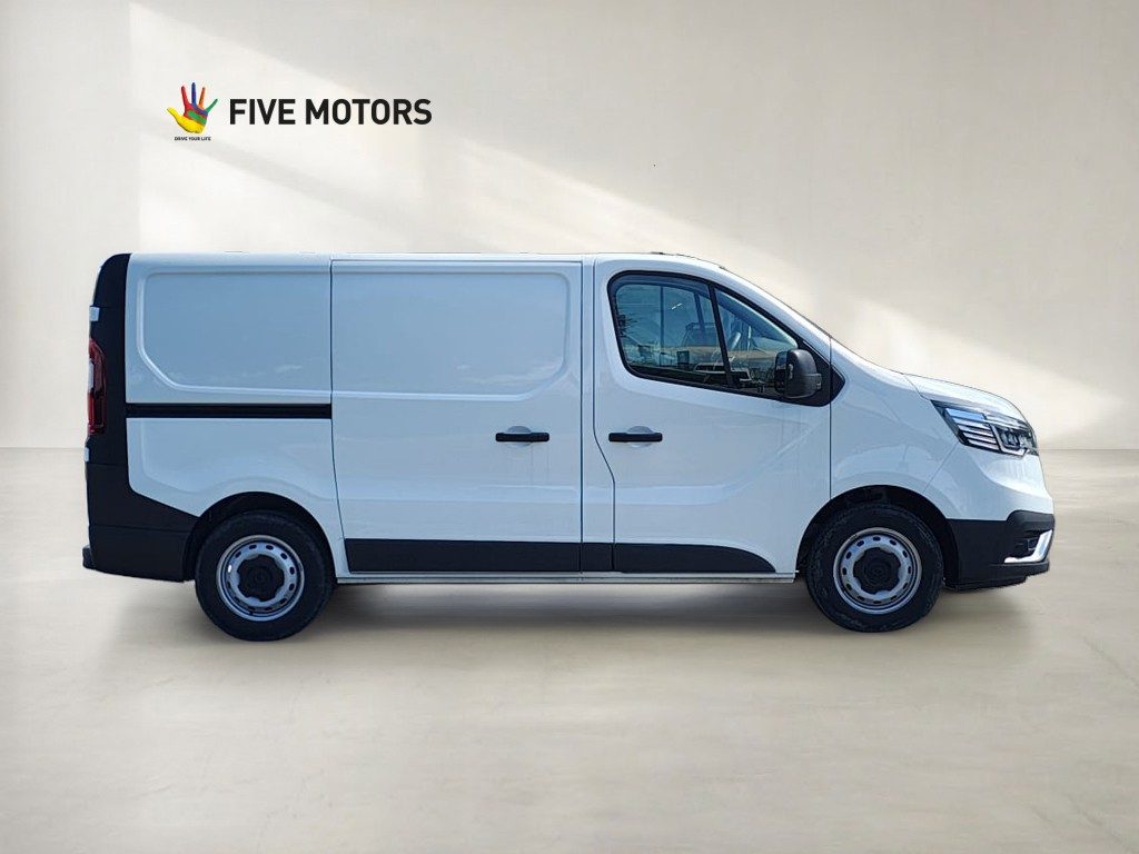 RENAULT TRAFIC  T27 2.0 dci 130cv L1H1 Start - 8