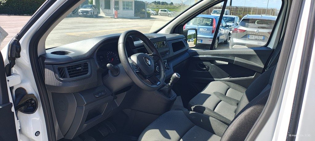 RENAULT TRAFIC  T30 2.0 dci 150cv energy L2H1 Start - 13