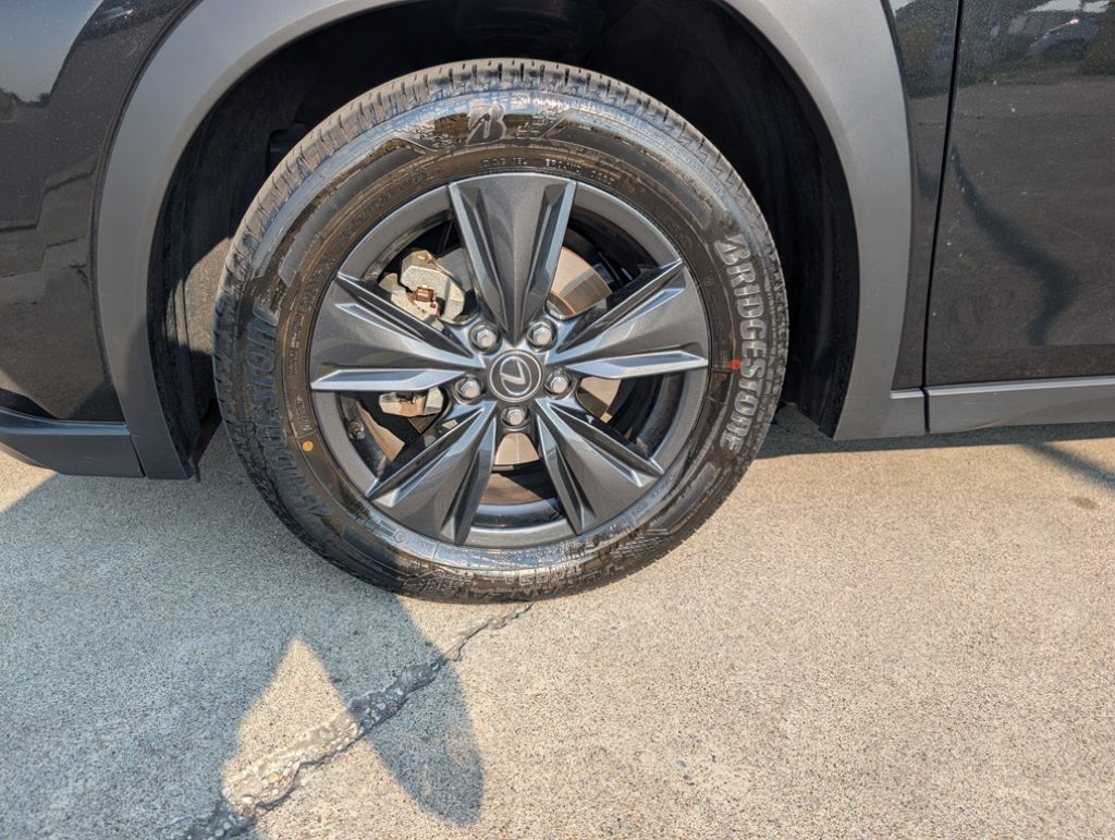 LEXUS UX 300h Urban - 8