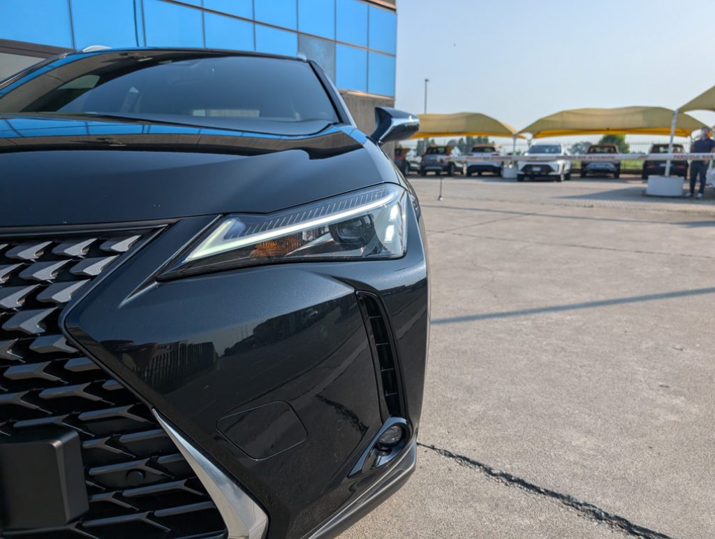 LEXUS UX 300h Urban - 9