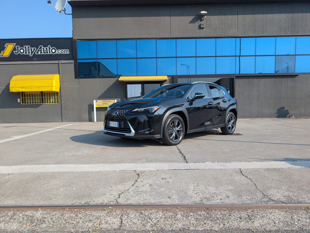 LEXUS UX 300h Urban - 18