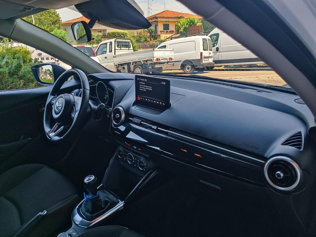 MAZDA 2 1.5 e-Skyactiv-G 90 CV M Hybrid Evolve - 24