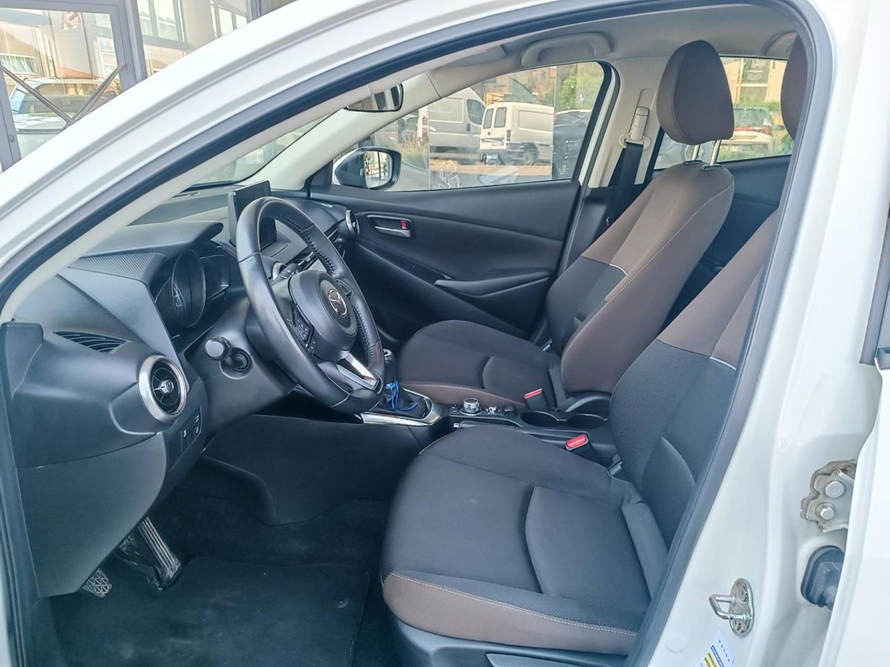 MAZDA 2 1.5 e-Skyactiv-G 90 CV M Hybrid Evolve - 12