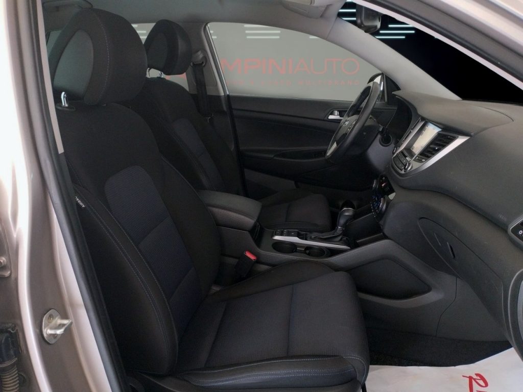 HYUNDAI Tucson 1.7 CRDi Automatica XPossible Pronta Consegna - 17