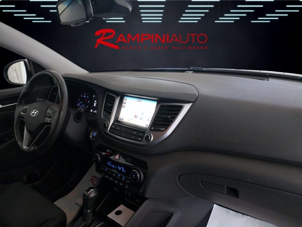 HYUNDAI Tucson 1.7 CRDi Automatica XPossible Pronta Consegna - 18