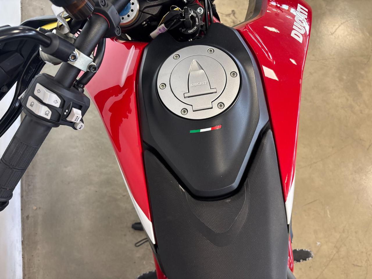 DUCATI Hypermotard 950 SP SPECIAL - 9