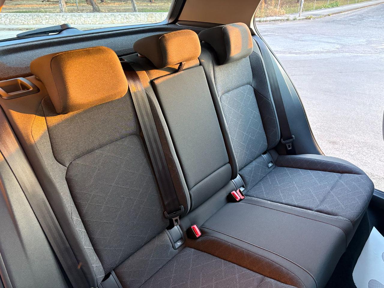 VOLKSWAGEN Golf 2.0 TDI DSG SCR Life COCKPIT-LUCI AMBIENTE - 21