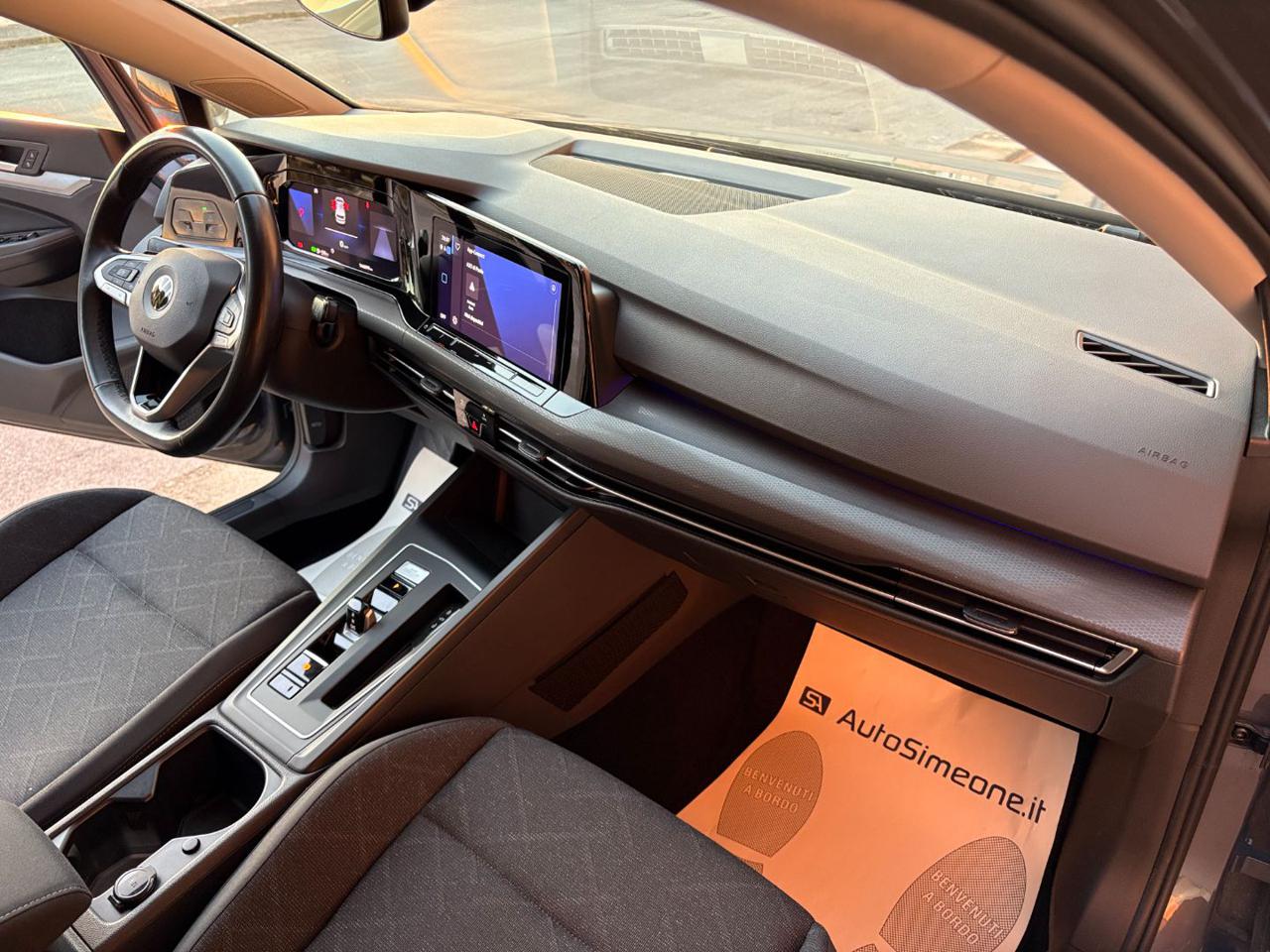 VOLKSWAGEN Golf 2.0 TDI DSG SCR Life COCKPIT-LUCI AMBIENTE - 14