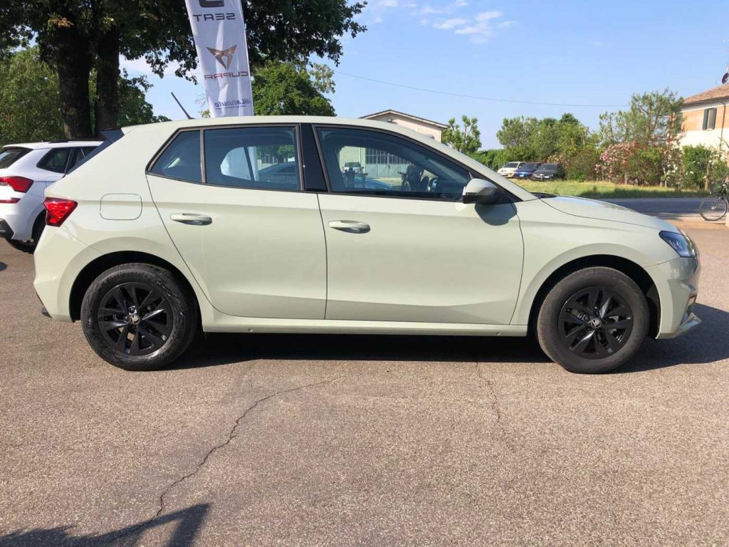 SKODA Fabia 1.0 MPI 80 CV Your Way - 5