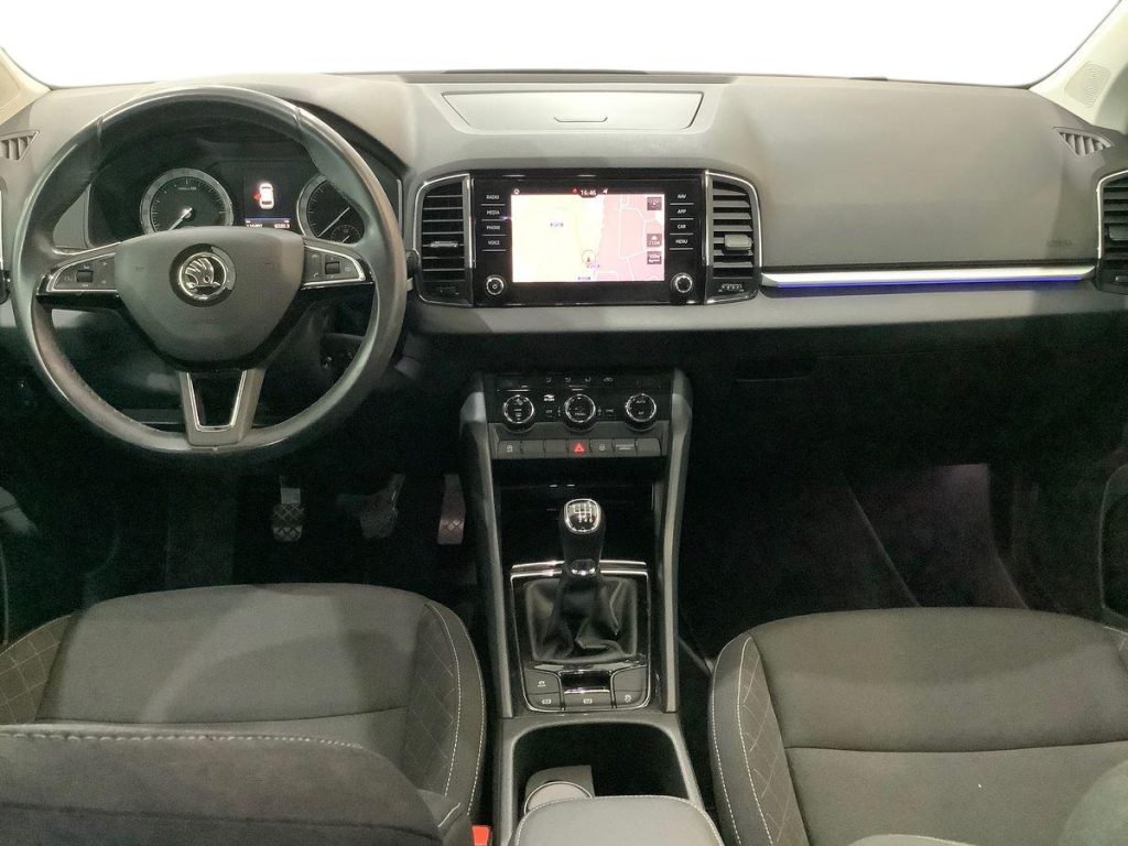 SKODA Karoq 1.6 TDI SCR Executive - 7