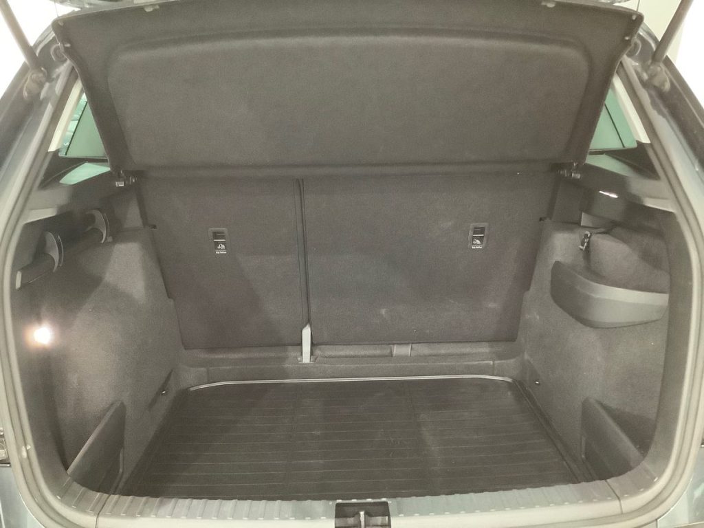 SKODA Karoq 1.6 TDI SCR Executive - 12