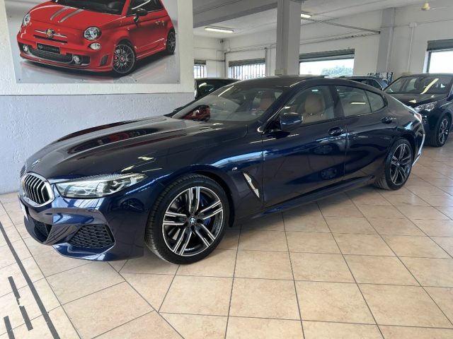 BMW 840 Blu metallizzato