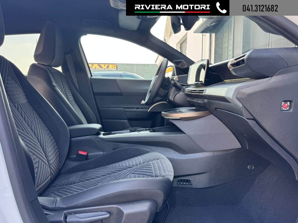 LANCIA Ypsilon Hybrid e-DCT LX - 8