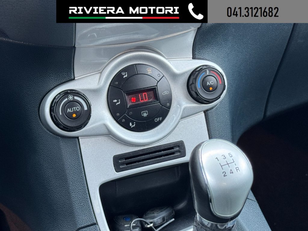 FORD Fiesta 1.4 5 porte Bz.- GPL Titanium - 8