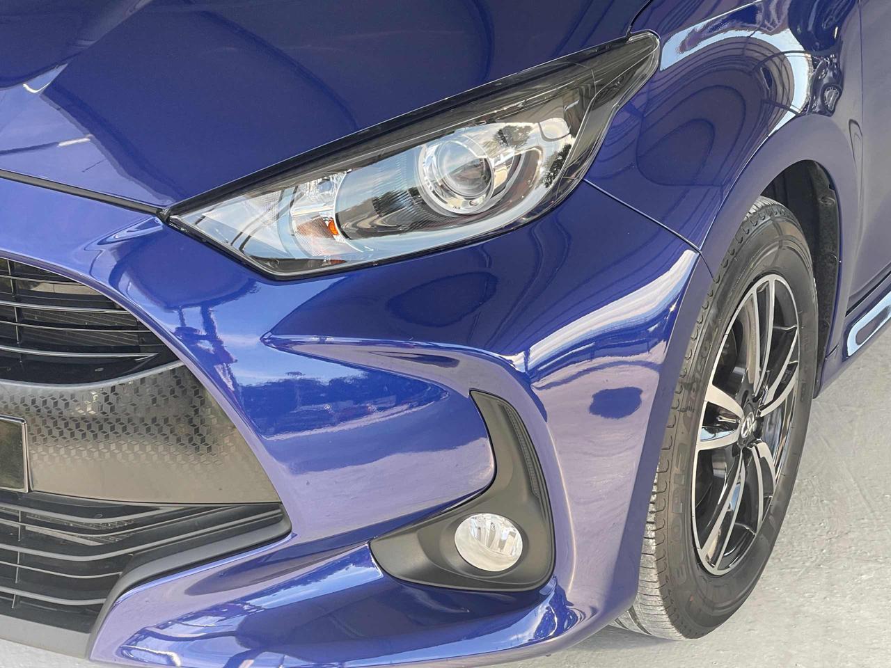 TOYOTA Yaris 1.5 Hybrid 5 porte Style Automatica Navi - 2