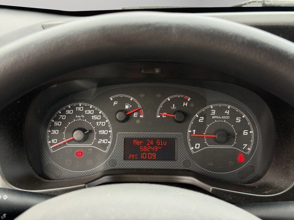 FIAT Fiorino 1.3 MJT Adventure - 12