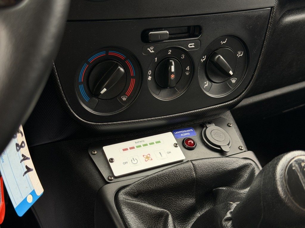FIAT Fiorino 1.3 MJT Adventure - 14