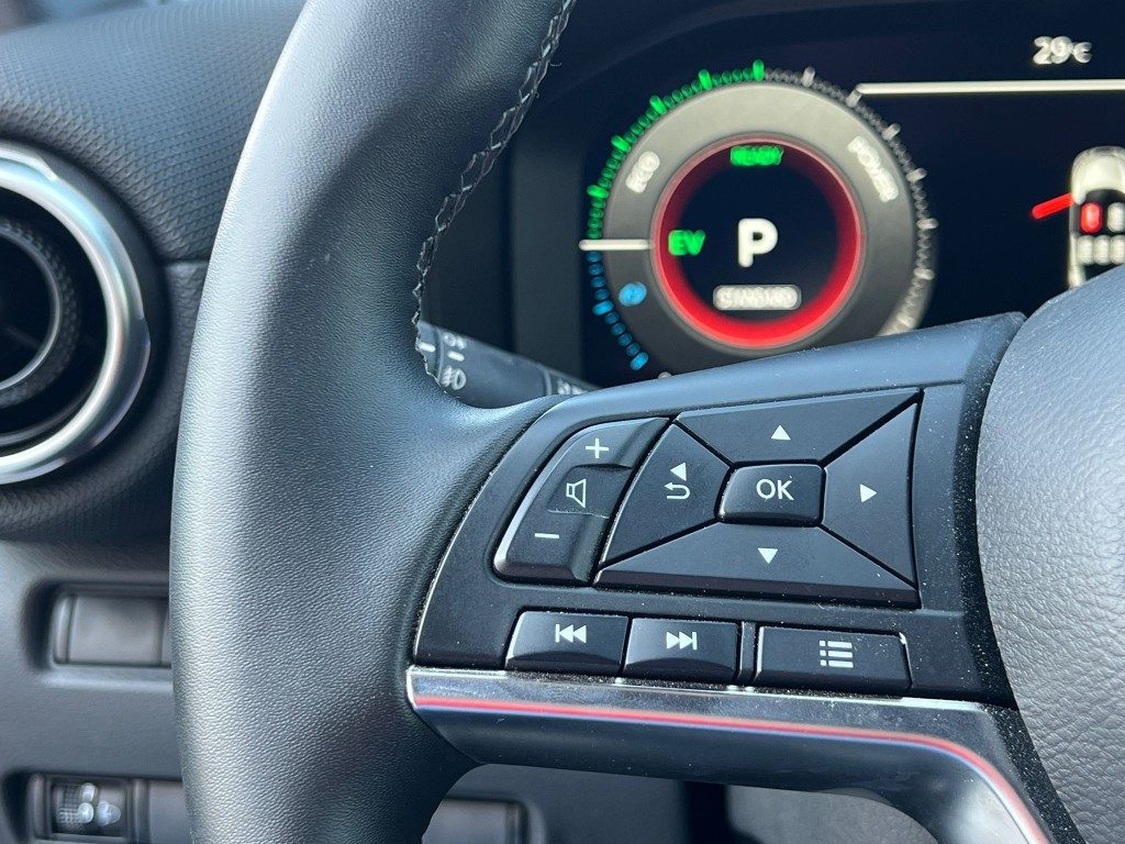 NISSAN Juke 1.6 HEV N-Connecta - 16