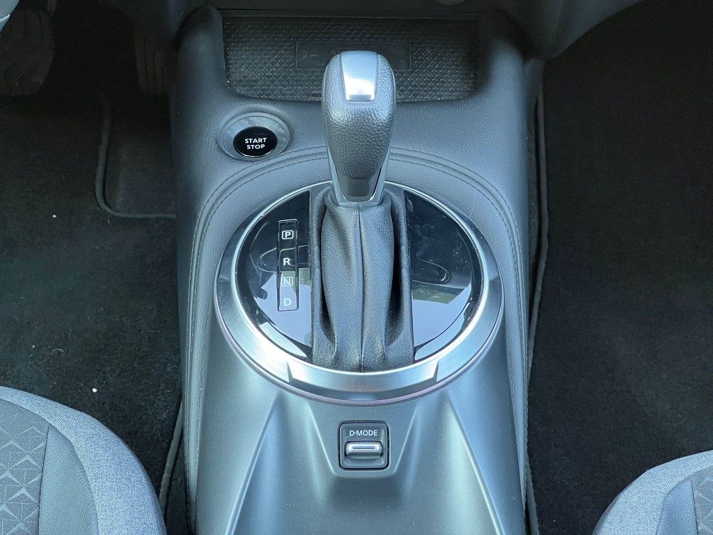NISSAN Juke 1.6 HEV N-Connecta - 18