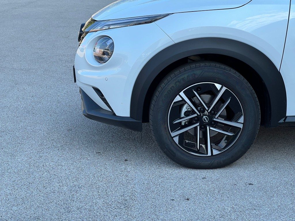 NISSAN Juke 1.6 HEV N-Connecta - 23