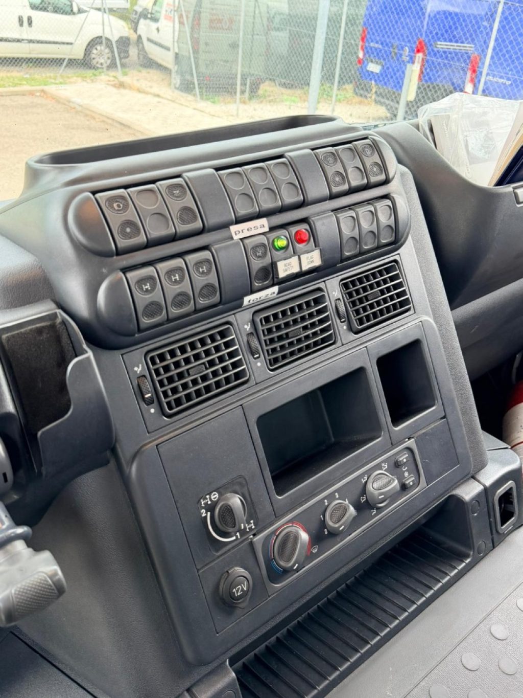 IVECO MAGIRUS TRAKKER 4X4 190TW E4 - 11