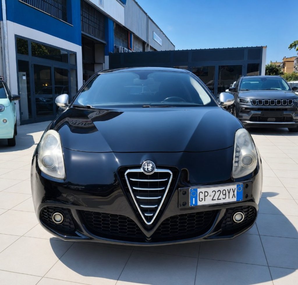 ALFA ROMEO Giulietta 1.6 JTDm-2 105 CV Distinctive Pack Quadrifoglio - 2