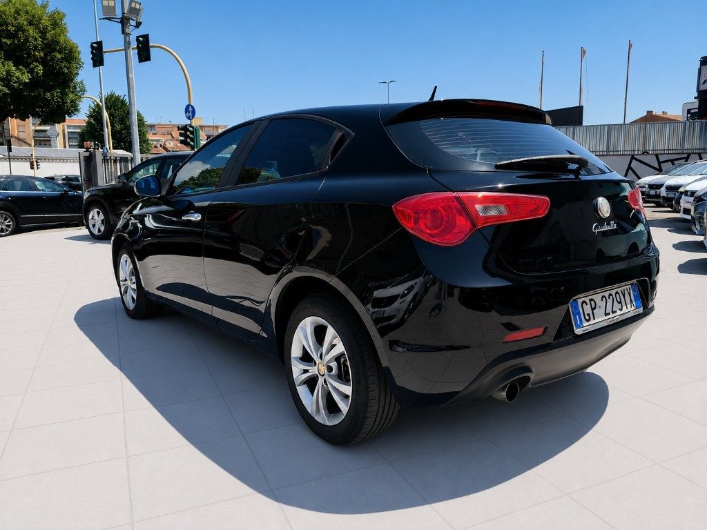 ALFA ROMEO Giulietta 1.6 JTDm-2 105 CV Distinctive Pack Quadrifoglio - 7