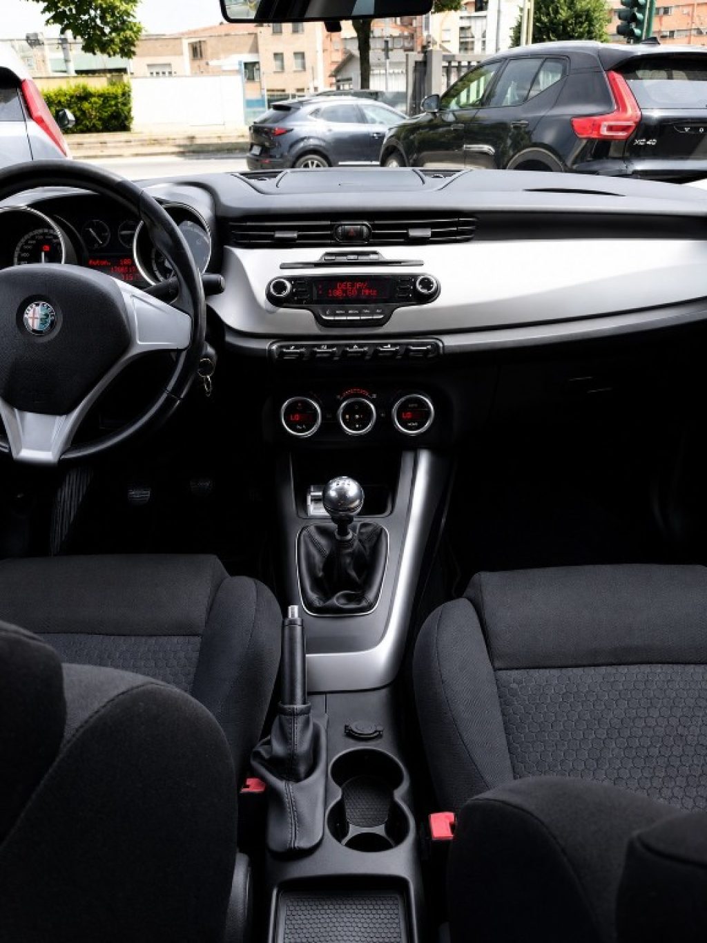 ALFA ROMEO Giulietta 1.6 JTDm-2 105 CV Distinctive Pack Quadrifoglio - 13