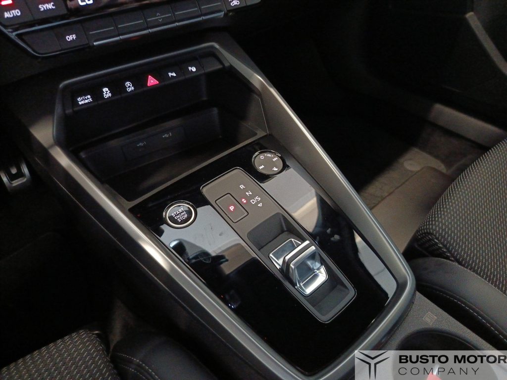 AUDI A3 Sportback 35 TFSI mhev S tronic S line Edition - 13