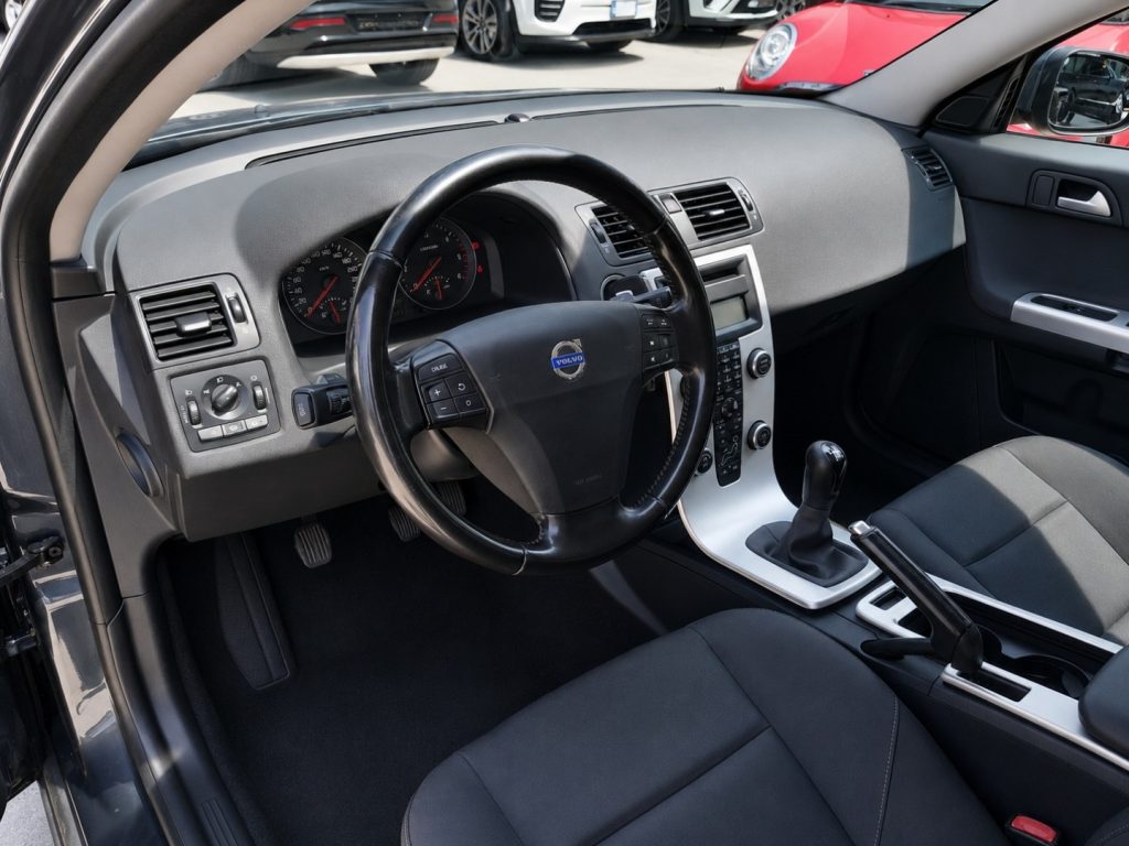 VOLVO V50 D2 Unico Proprietario Neopatentati Bluetooth - 9