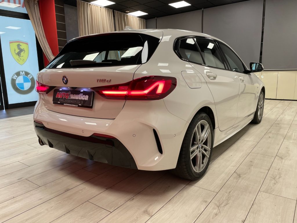 BMW 116 D M-SPORT AUTO - 11