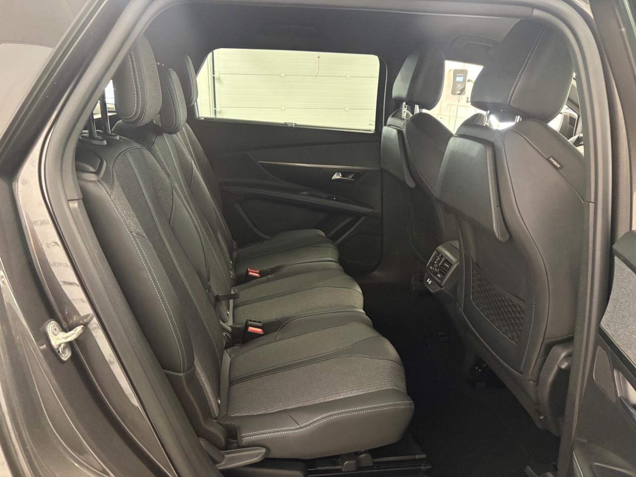 PEUGEOT 5008 BlueHDi 130 S&S EAT8 Allure Pack 7 POSTI - 21