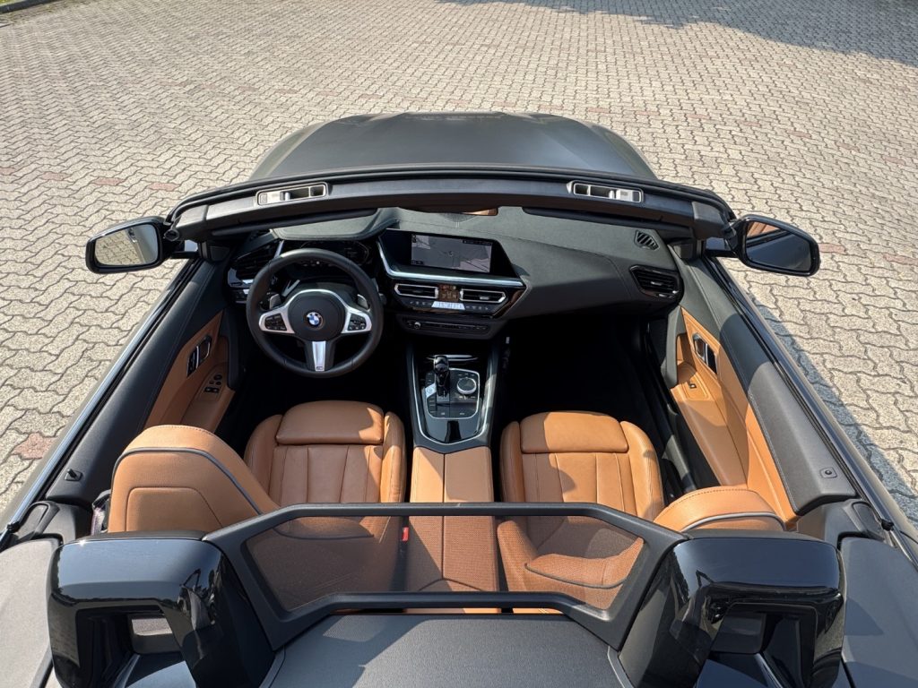 BMW Z4 sDrive20i Msport+19+TELECAMERA+FRENI MSPORT BLU - 13