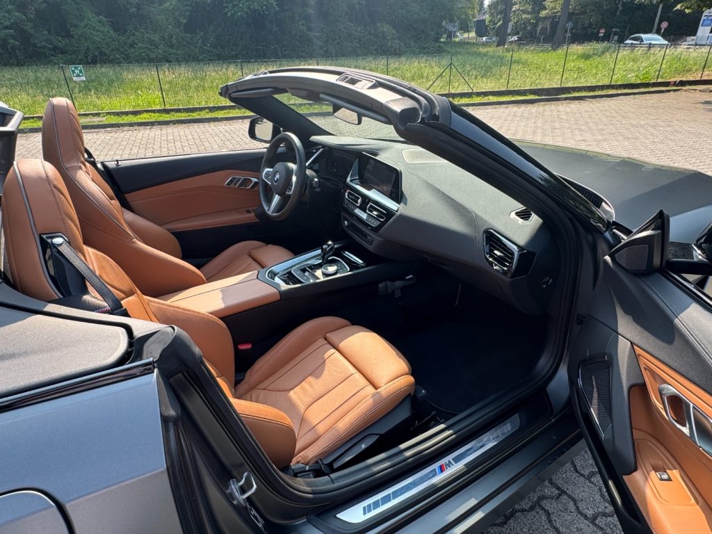 BMW Z4 sDrive20i Msport+19+TELECAMERA+FRENI MSPORT BLU - 12
