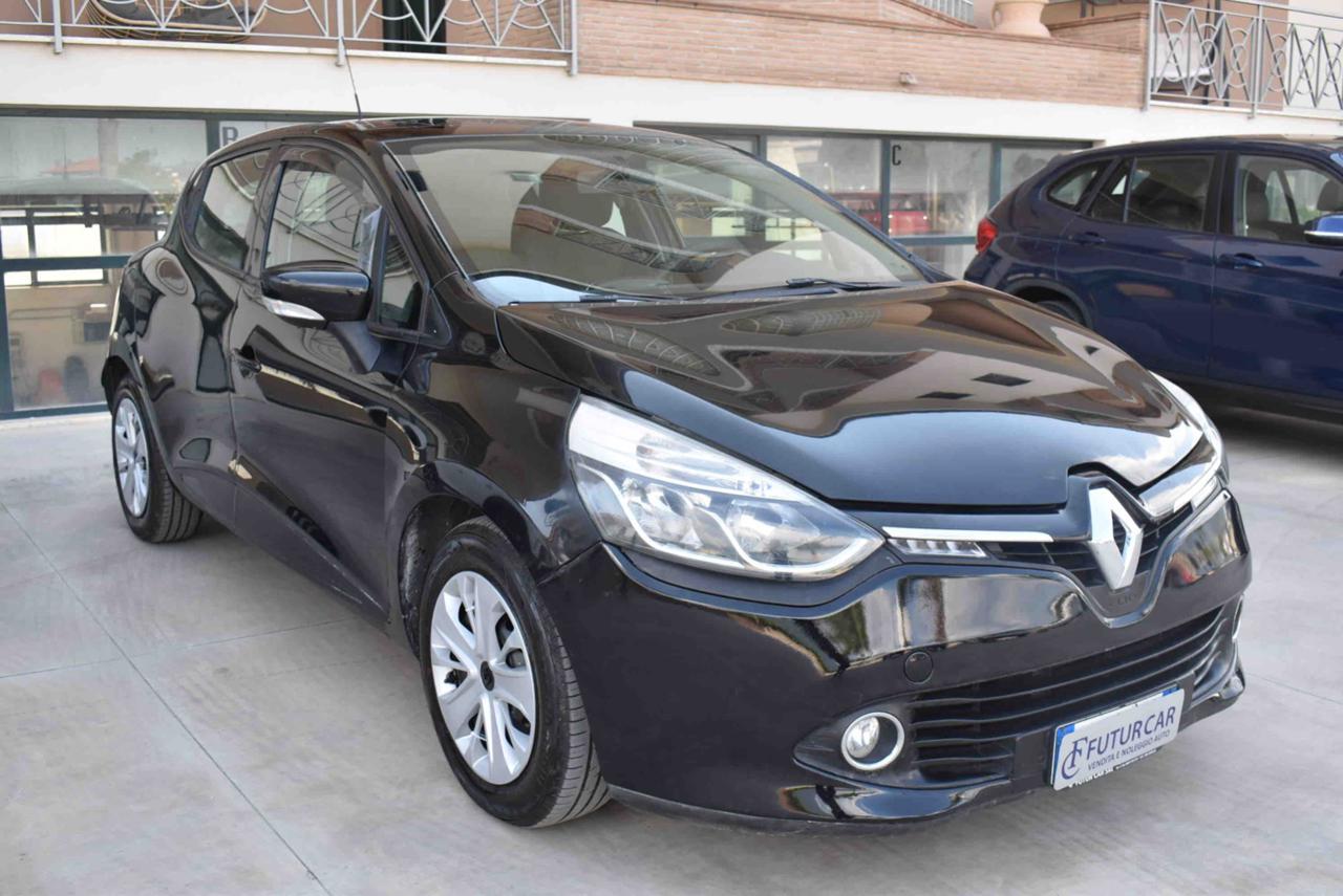 RENAULT Clio 1.5 dCi 8V 75CV 5 porte Live - 3