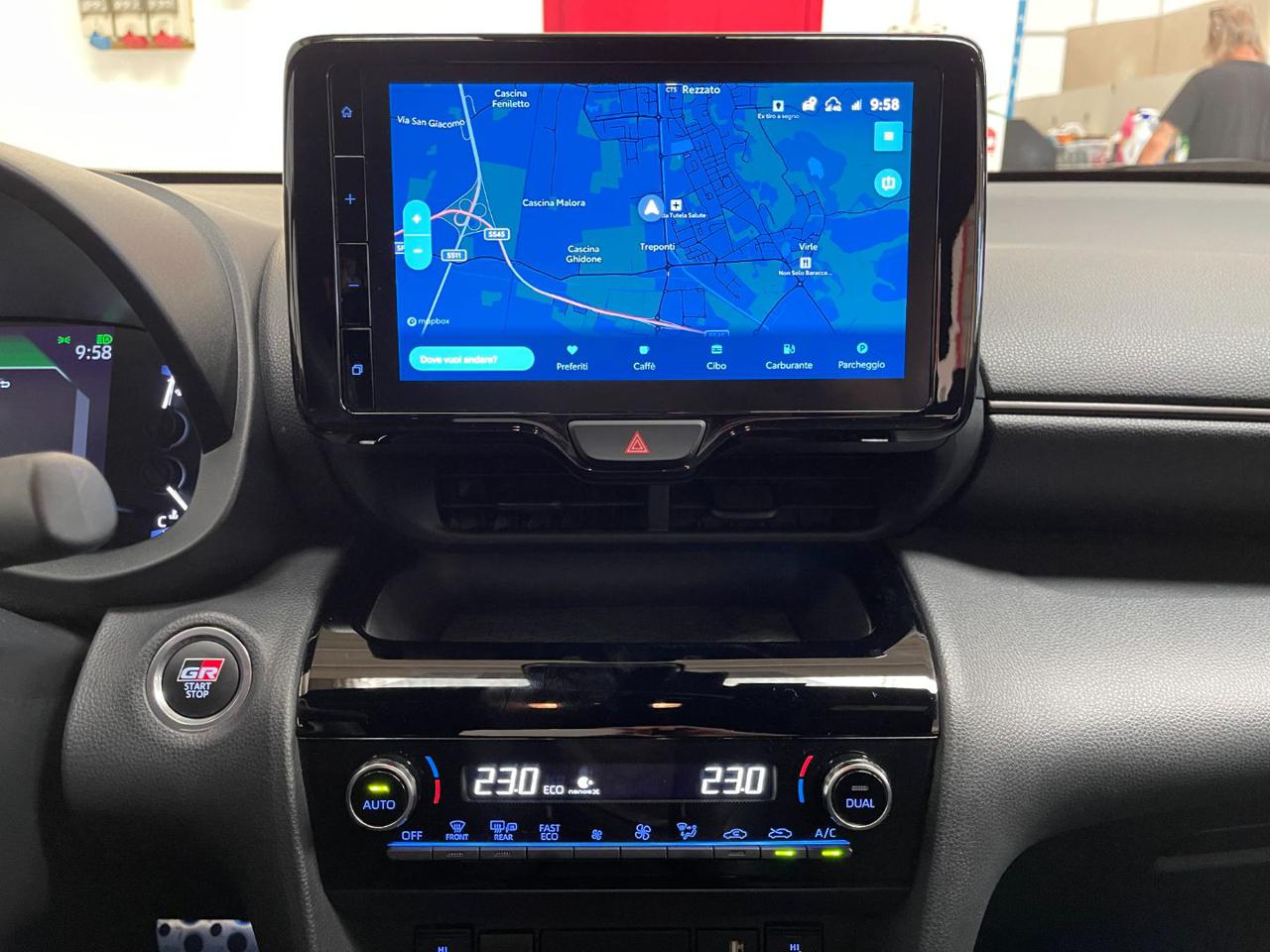 Yaris Cross 17